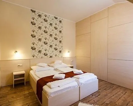 Piroska Csarda Es Panzio 4* Siofok