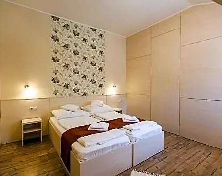 Bed & Breakfast Piroska Csarda Es Panzio 4*
