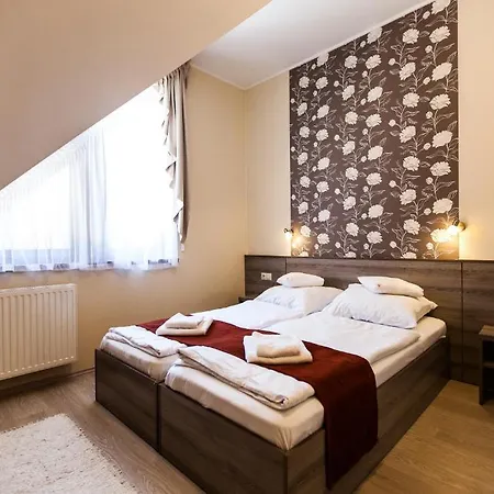 Piroska Csarda Es Panzio 4*