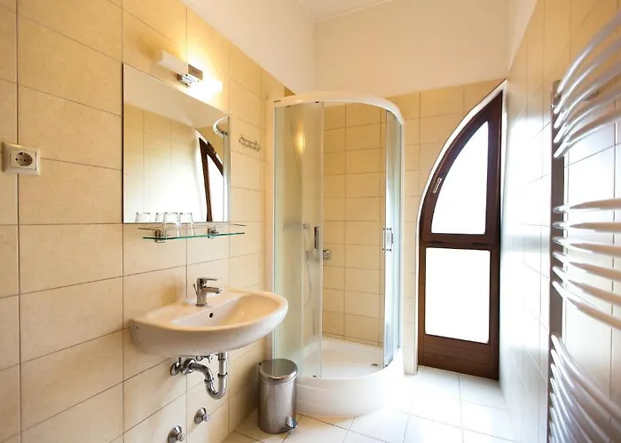 Piroska Csarda Es Panzio 3*