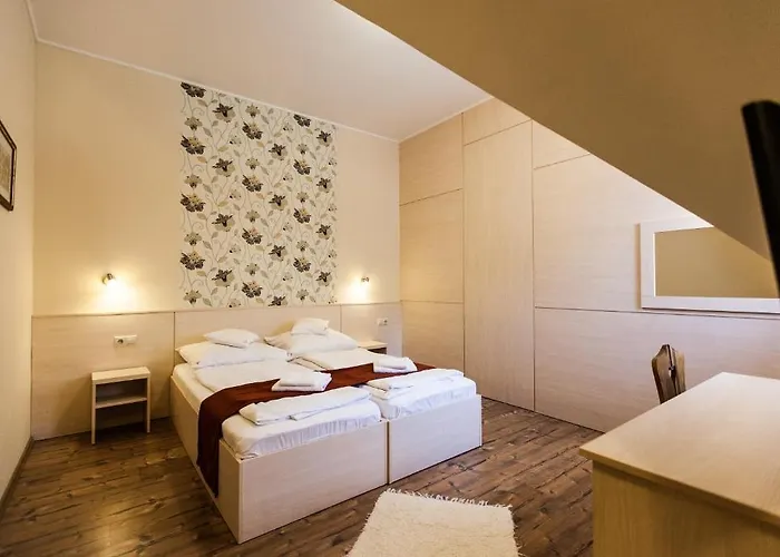 Bed & Breakfast Piroska Csarda Es Panzio Siófok