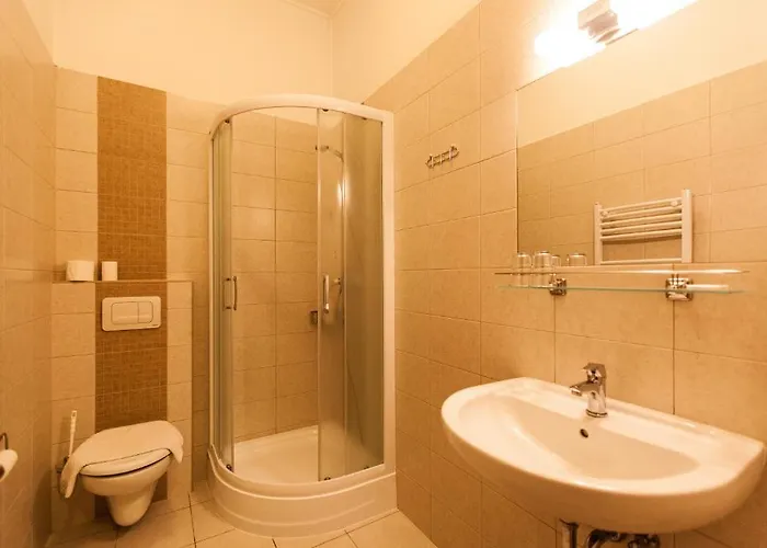 Bed & Breakfast Piroska Csarda Es Panzio Siófok