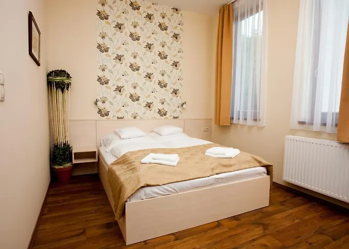 Piroska Csarda Es Panzio Bed & Breakfast Siófok