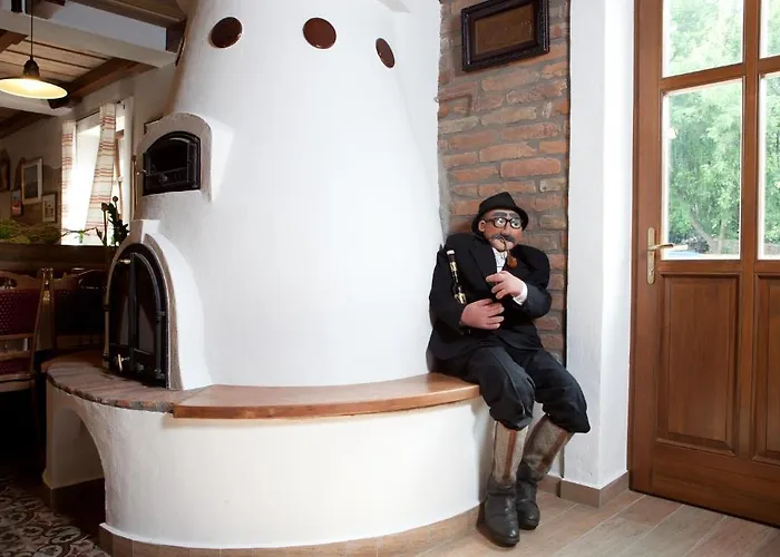 Piroska Csarda Es Panzio 3*